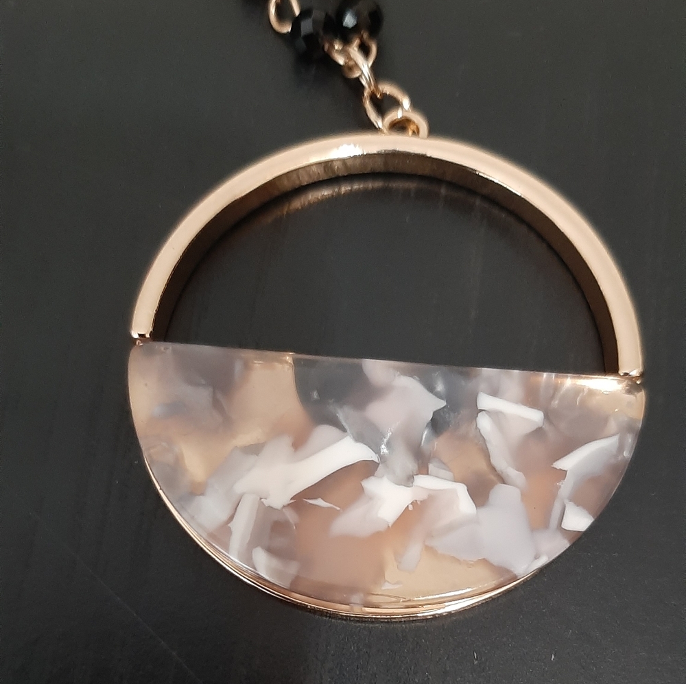 NWT! ICON Collection Necklace
